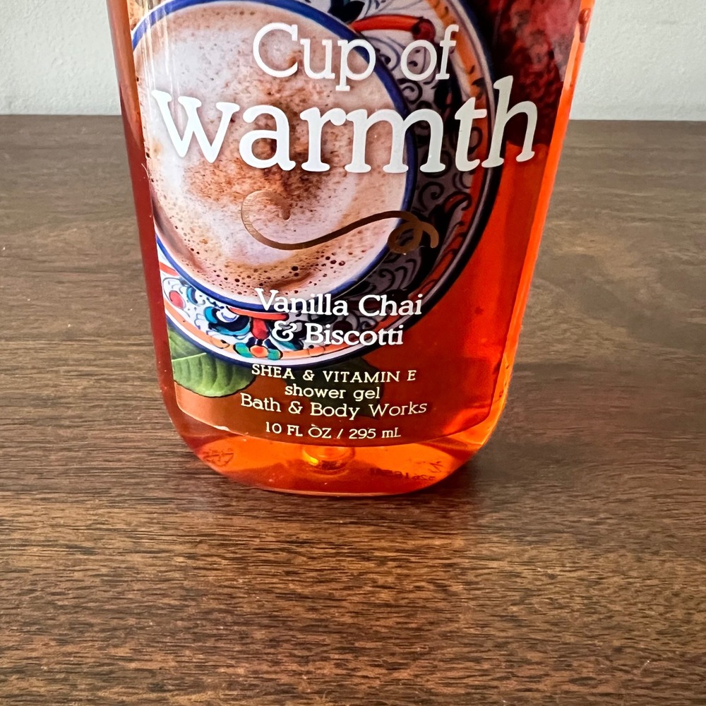 Bath & Body Works Cup of Warmth Shower Gel 10oz Vanilla Chai & Biscotti Vit E